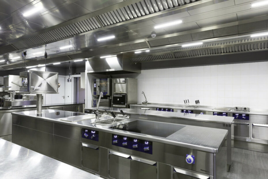 Suivi de chantier cuisine professionnelle